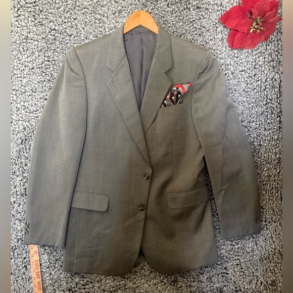 Giovanni Men's Gray 2 Piece Suit Size 46 Formal Double-Vented